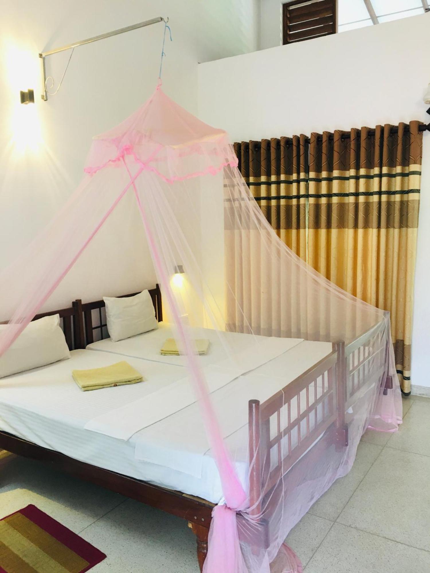 Ocean View Hotel Bentota Room photo