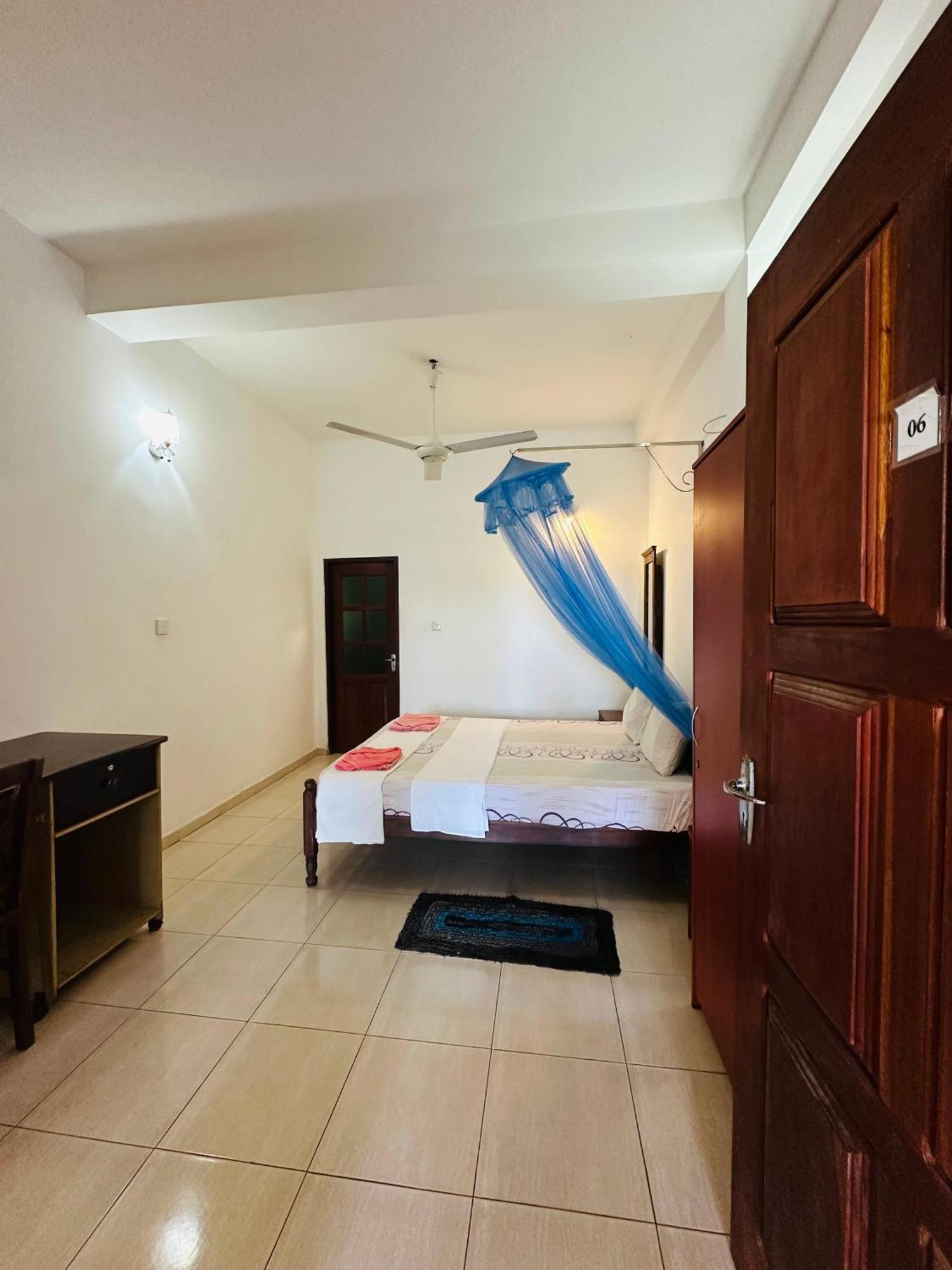 Ocean View Hotel Bentota Exterior photo