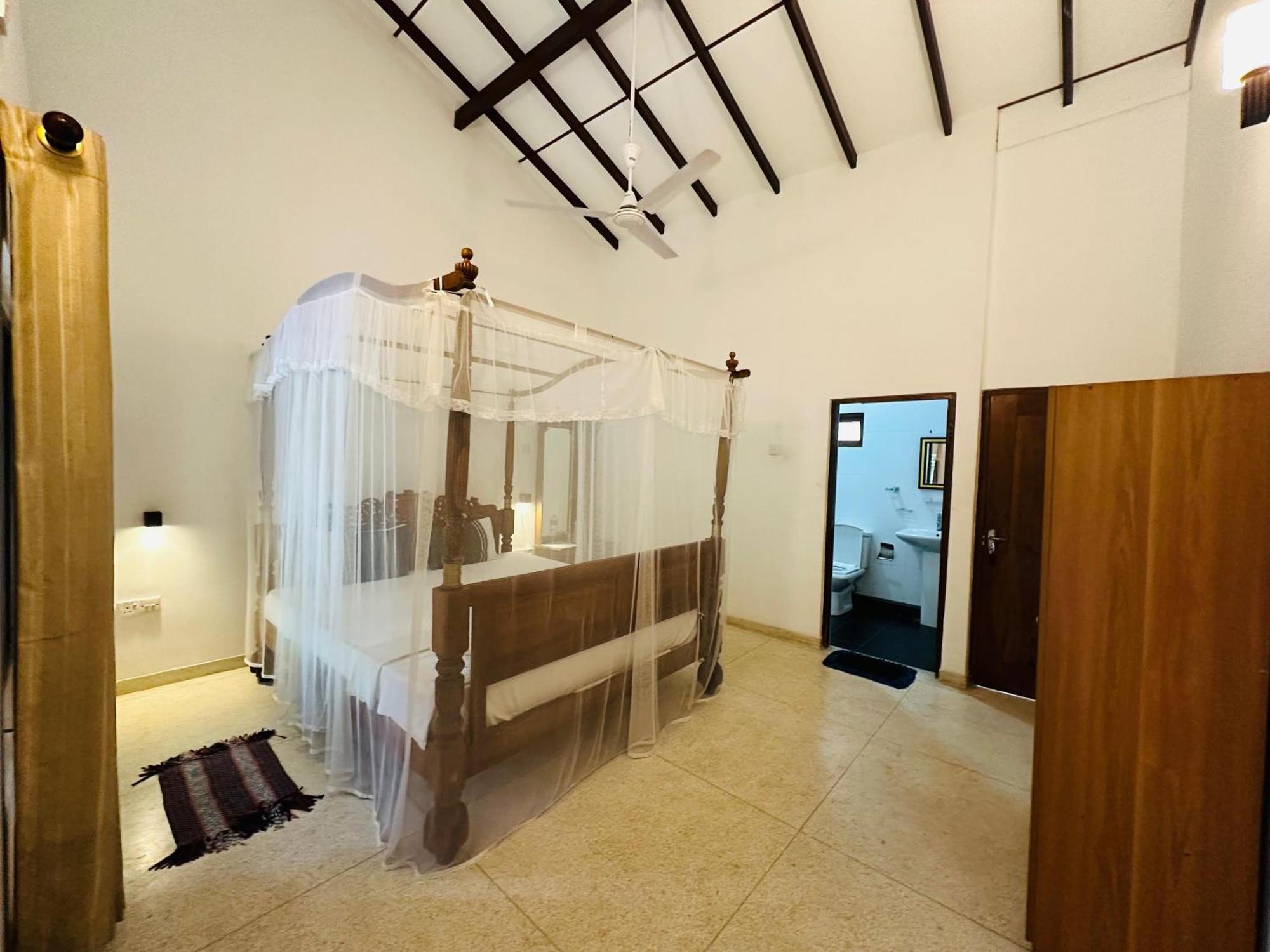 Ocean View Hotel Bentota Room photo