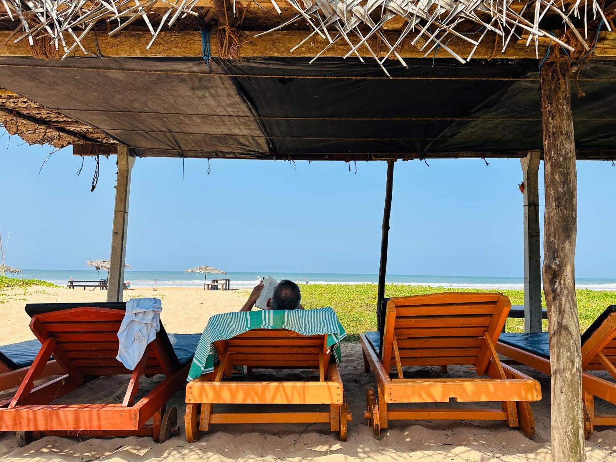 Ocean View Hotel Bentota Exterior photo