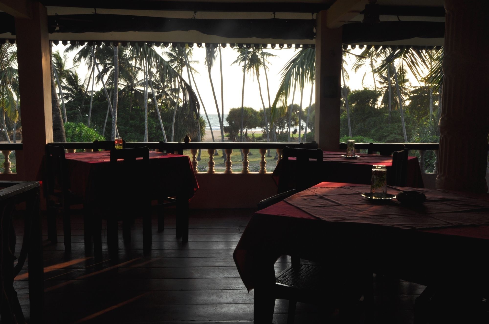 Ocean View Hotel Bentota Exterior photo